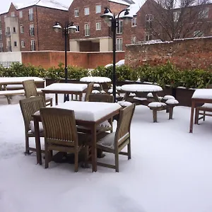 https://the-rose-and-crown-york.yorkshirehotels.net